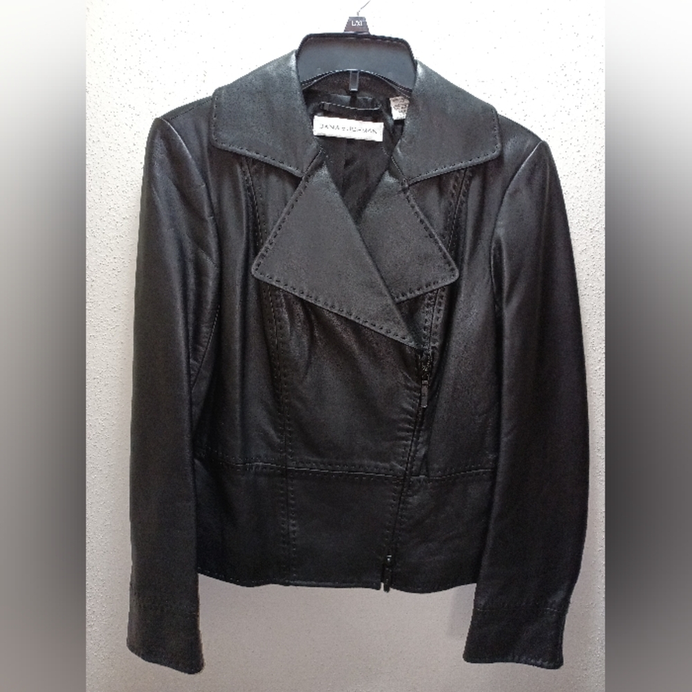 Dana Buchman Black Leather Moto Jacket Size 2 Mint Condition Worn Once